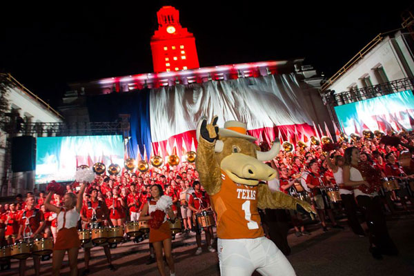 Largest Texas Flag - UT - Best Texas College Football Traditions