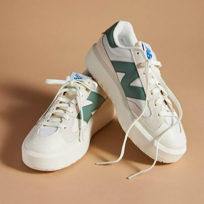 New Balance 302 Sneakers